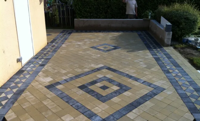 Création de terrasse en pavés béton à Saint-Quentin